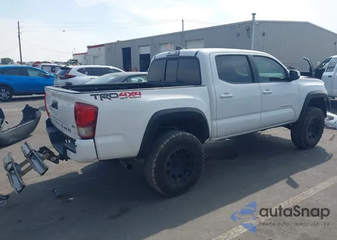 2016 Toyota Tacoma Trd Off Road z USA, uszkodzony, nr VIN 3TMCZ5AN5GM043122